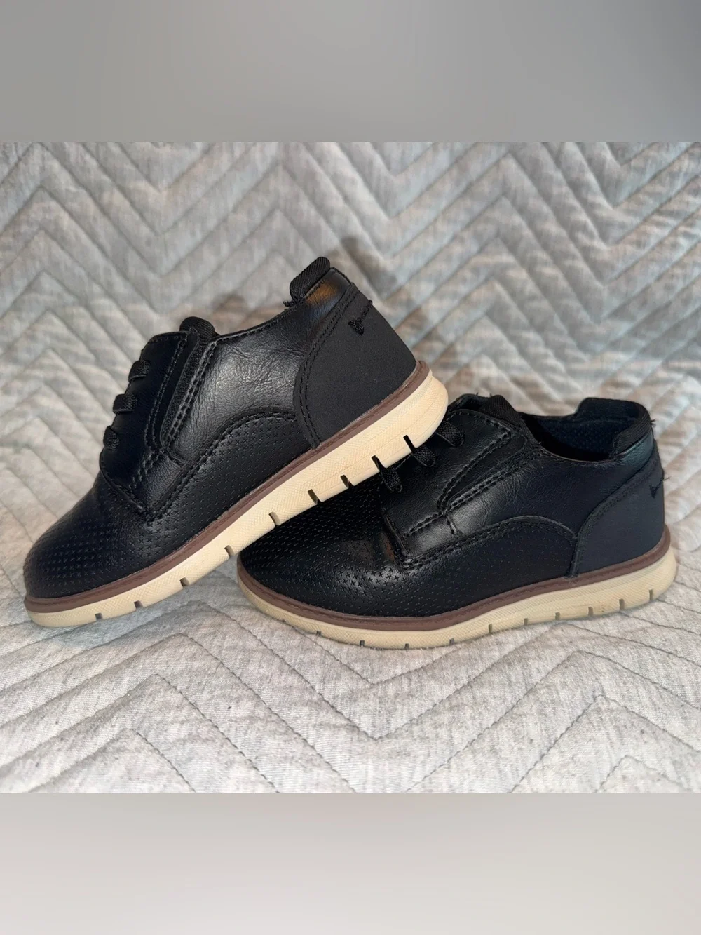 Toddler size 8 dress shoe in black